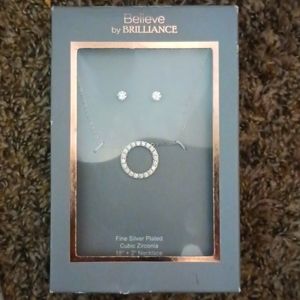 Necklace and earrings set